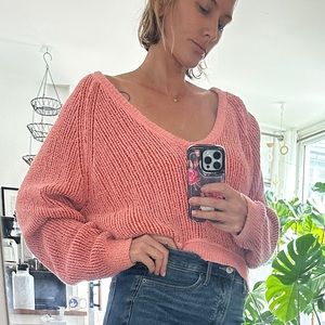 Free People High Low cropped V-Neck Sweater